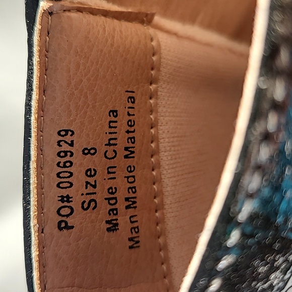 Black boots - Picture 4 of 6